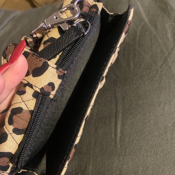 Vera Bradley Wristlet - Picture 4 of 4